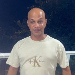 Ronen Ozery לא מנוי