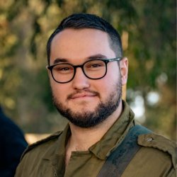 ליאור 