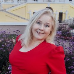 Larisa