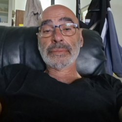 עמוס