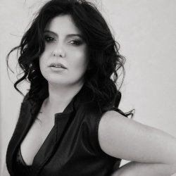 Zoya