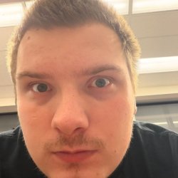 Tomas