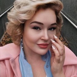 Eva Apple