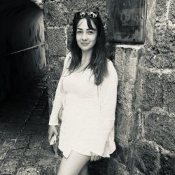 Alona