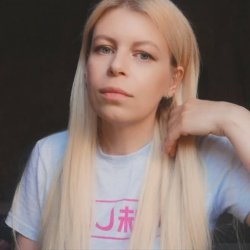 Оля