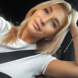Анжела