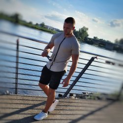 Артём