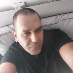 רוני