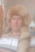 Aли