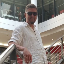 Tomas