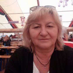 Таня