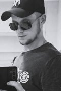 Михайло