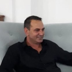 Yossi