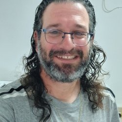 Avi