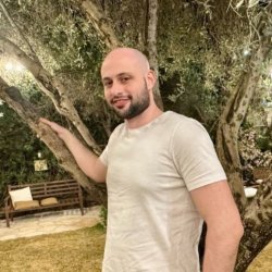 רון