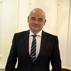 Олександр