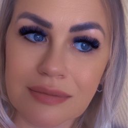 Ната Ли