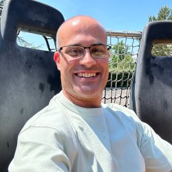גיא