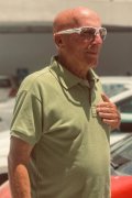רוני
