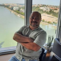 Алекс.