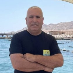 רון