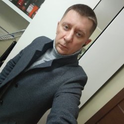 Артём