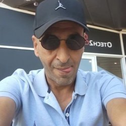 אדם