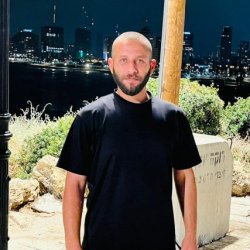 אדם