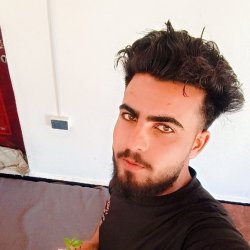 مصطفى