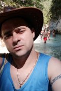 Nikos