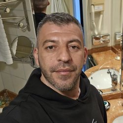 Yosi