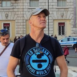 Виктор