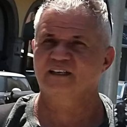 רוני