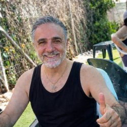 דוד מקסימוב