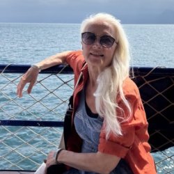 Алина