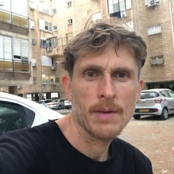 דניאל