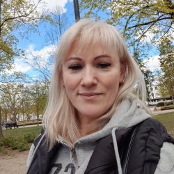 Олена