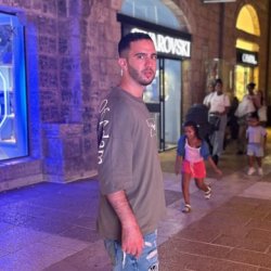 בניה