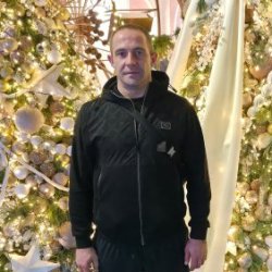 Лёва Оганесьян