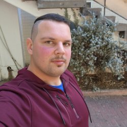 דניאל