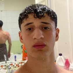 אורי