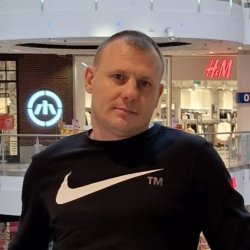 Артём