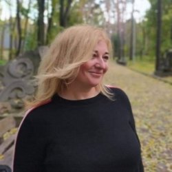Олена 