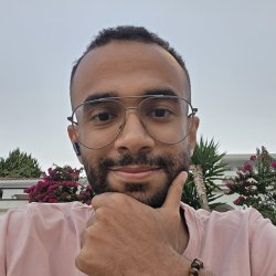 Mo