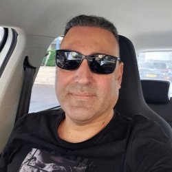 עוזי