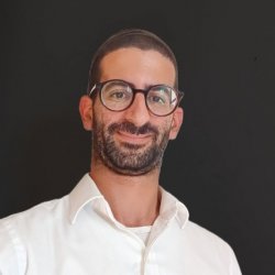 שלומי