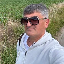Парвиз