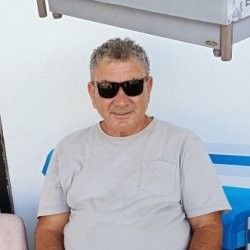 אברהם.
