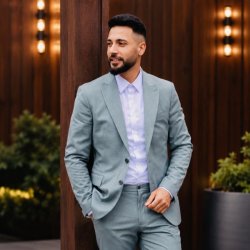الغريب