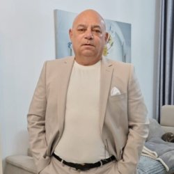 Александр